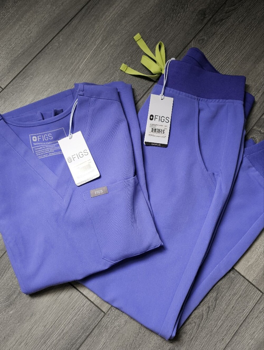 Women's Figs Scrub Set - Dewberry - XXS/XXSP - NWT